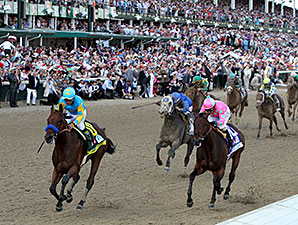 American Pharoah wins the 2015 Kentucky Derby.